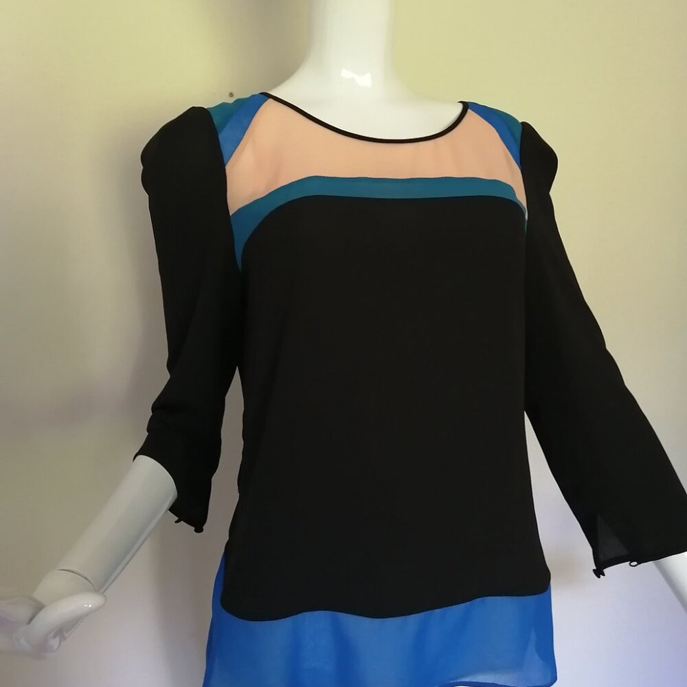 BCBGMaxAzria - Picture 4 of 6